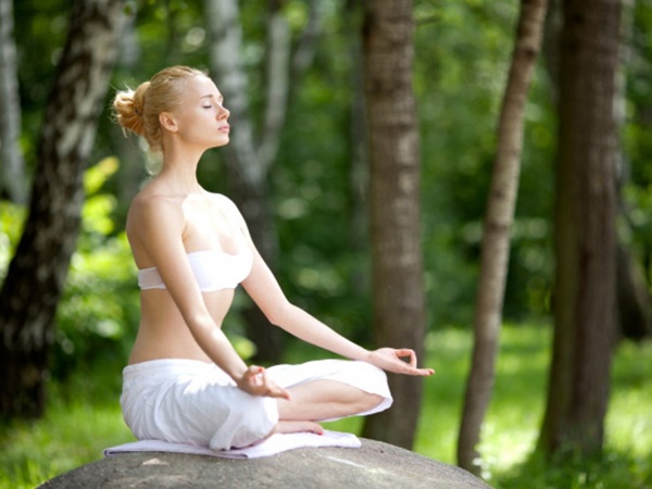 Cách hít thở trong yoga chuẩn xác cho người mới bắt đầu