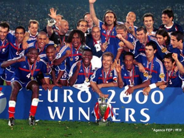 Đội hình Pháp vô địch EURO 2000: Những chiến binh áo lam