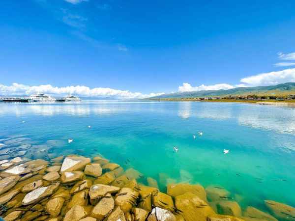 Chiêm bao thấy hồ nước trong xanh, yên ả