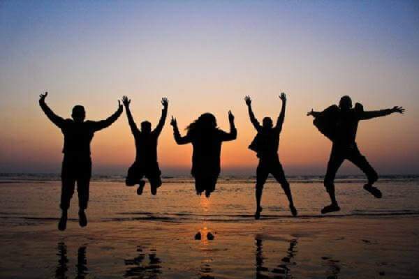 Ngủ mơ thấy bạn thân lâu ngày không gặp