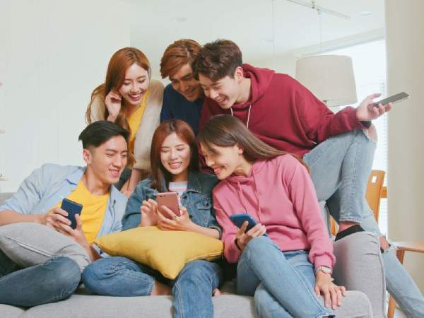 Nằm mơ thấy bạn thân là điềm gì, hé lộ con số gì may mắn?